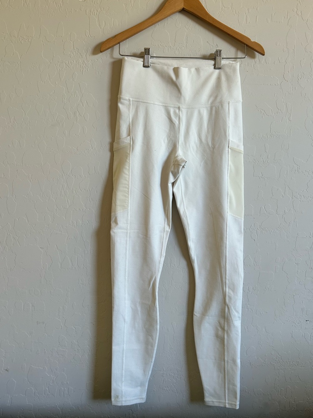 Fabletics White High-Waist power hold Leggings with Side Panels M